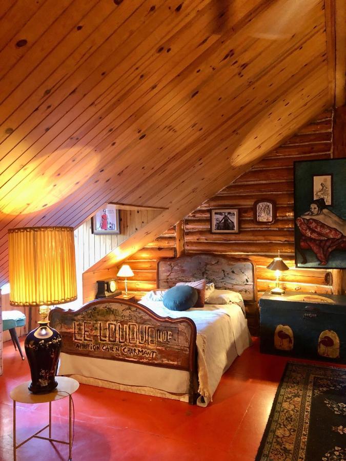 Chalet En Bois Rond Mauricie Сент-Алексис-де-Мон Экстерьер фото