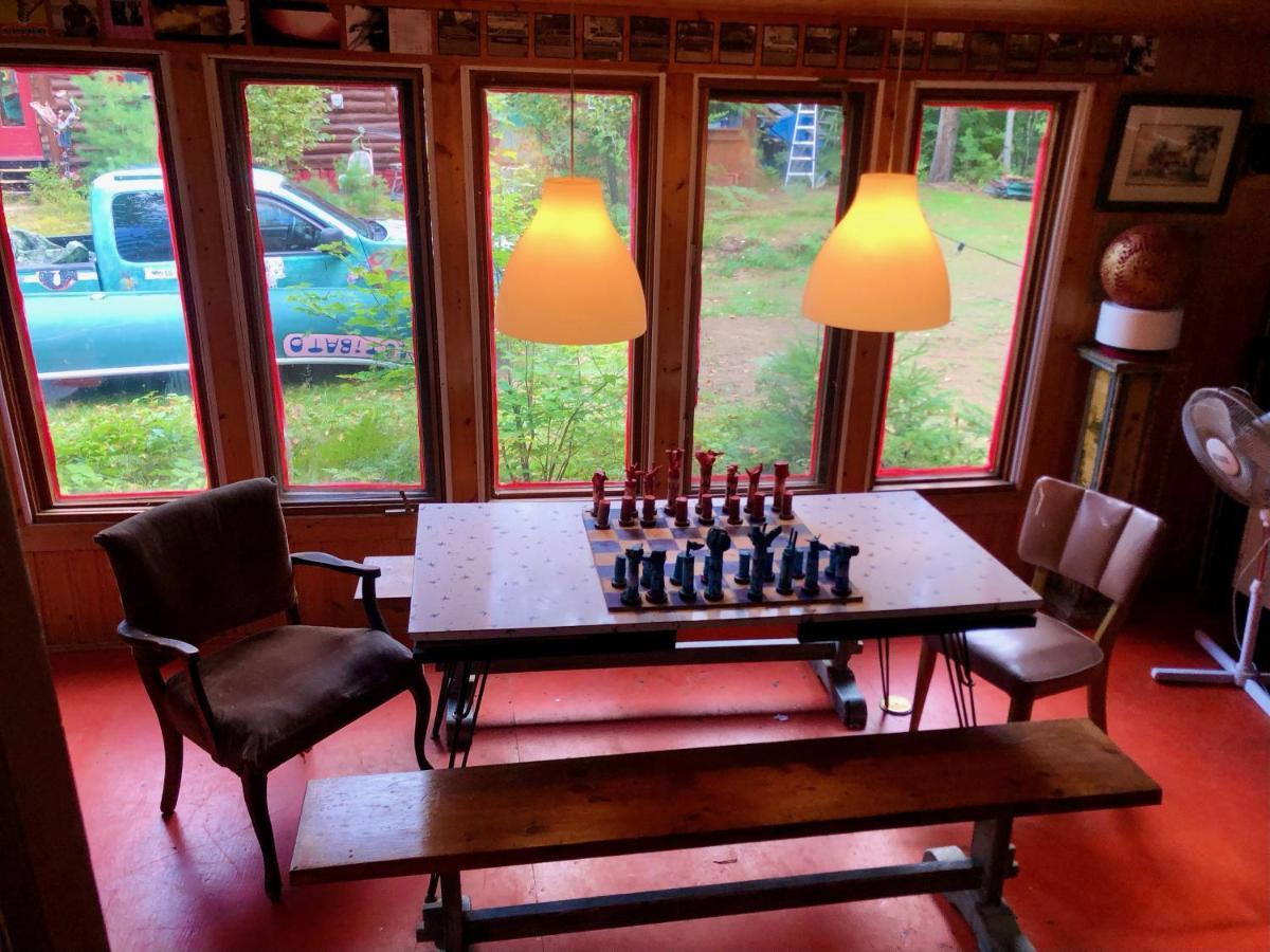 Chalet En Bois Rond Mauricie Сент-Алексис-де-Мон Экстерьер фото